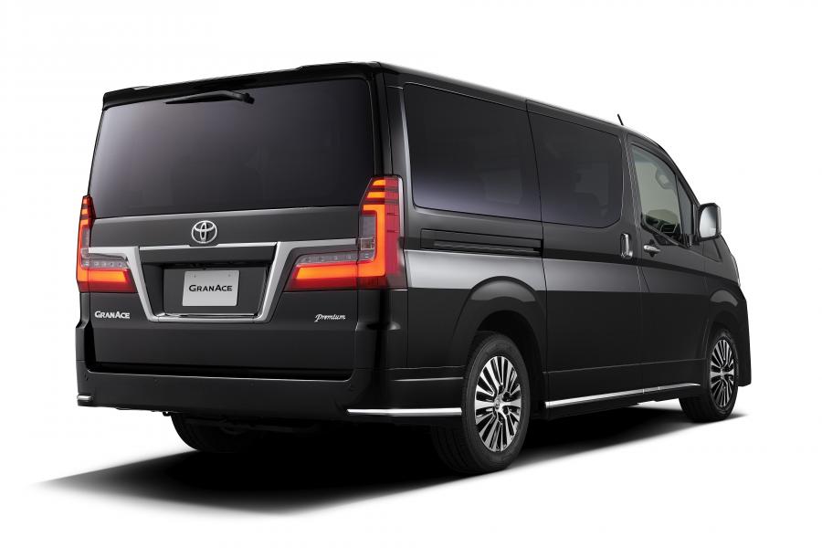  Toyota GranAce Premium 2019 года  (фото 22 из 26)